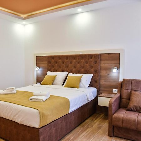 Hotel Heaven Lux Ulcinj Exterior foto