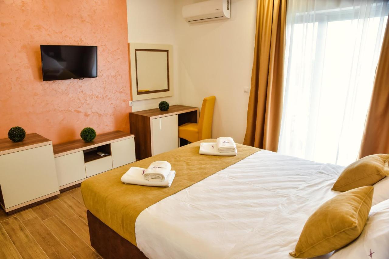 Hotel Heaven Lux Ulcinj Exterior foto