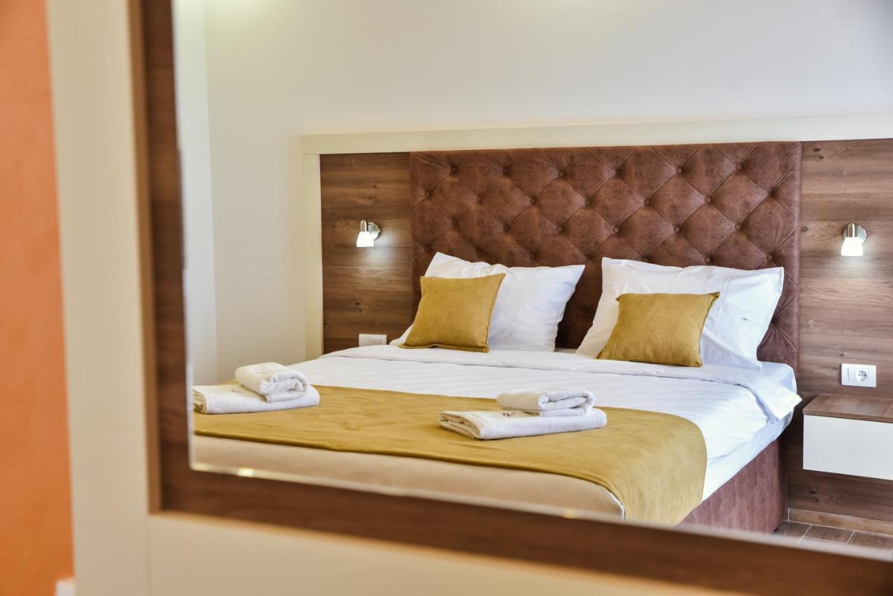 Hotel Heaven Lux Ulcinj Exterior foto
