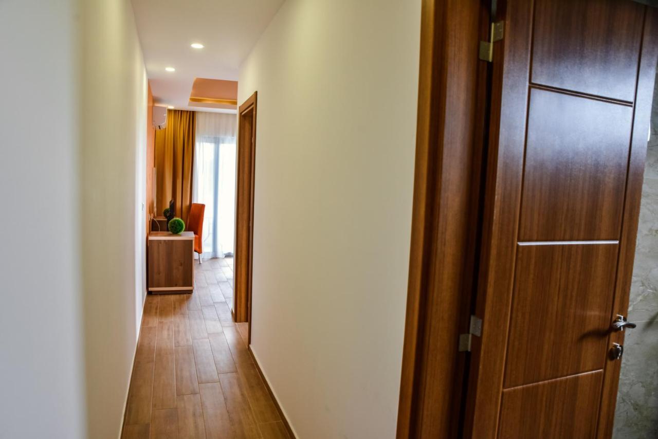 Hotel Heaven Lux Ulcinj Exterior foto