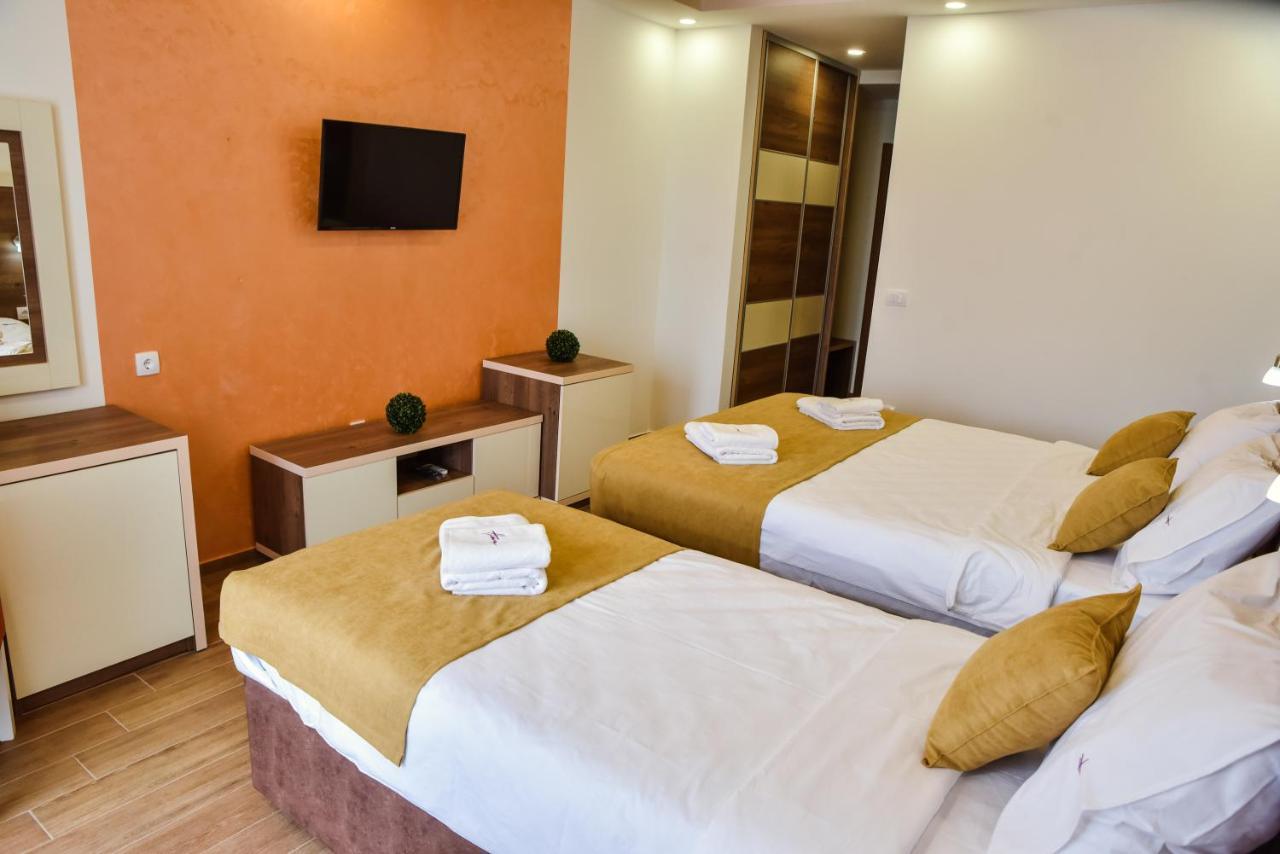 Hotel Heaven Lux Ulcinj Exterior foto