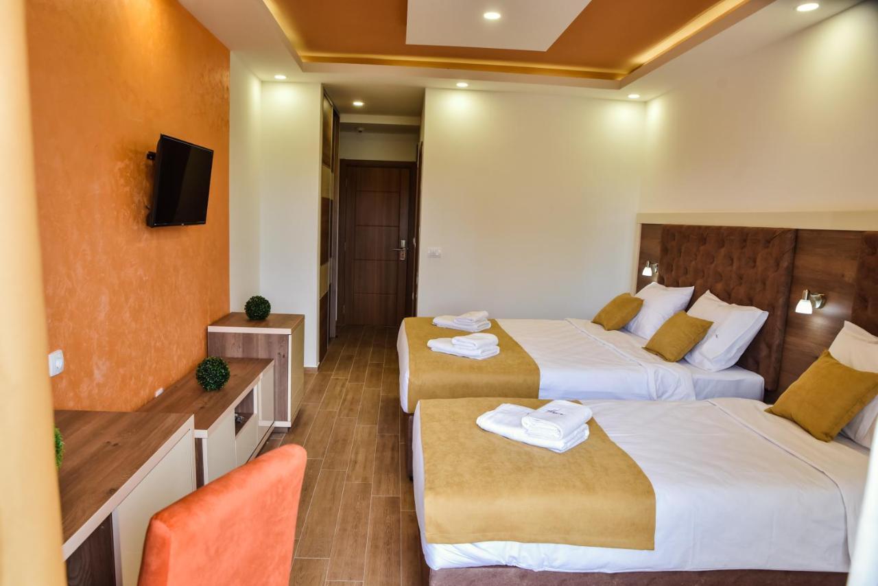 Hotel Heaven Lux Ulcinj Exterior foto