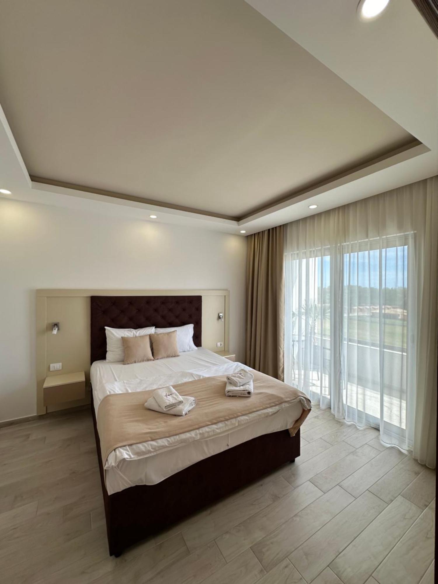 Hotel Heaven Lux Ulcinj Exterior foto